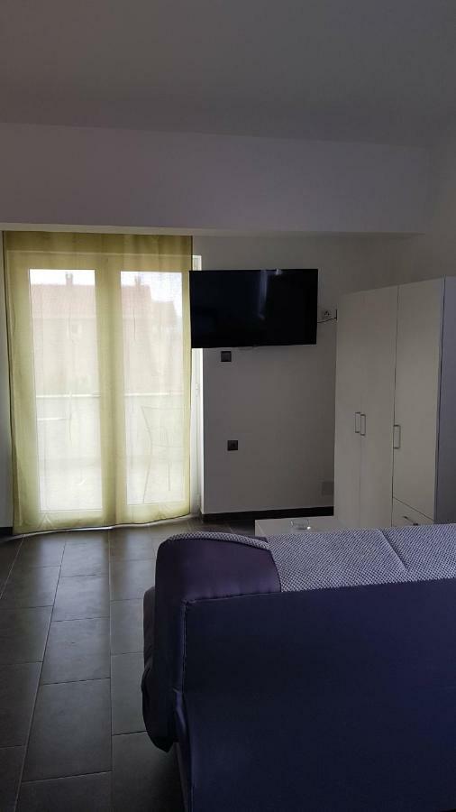 Apartments Star With Pool Биоград на Мору Екстериор снимка
