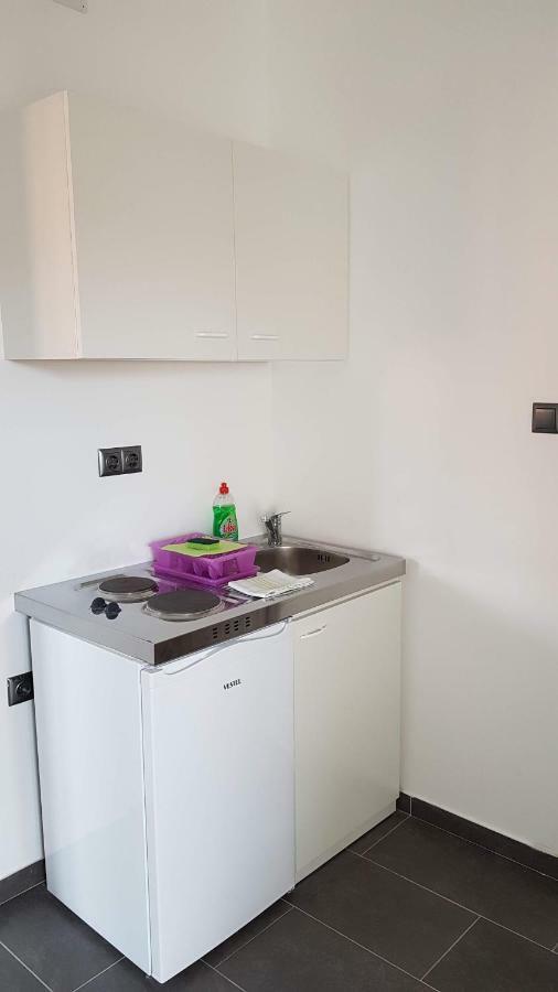 Apartments Star With Pool Биоград на Мору Екстериор снимка