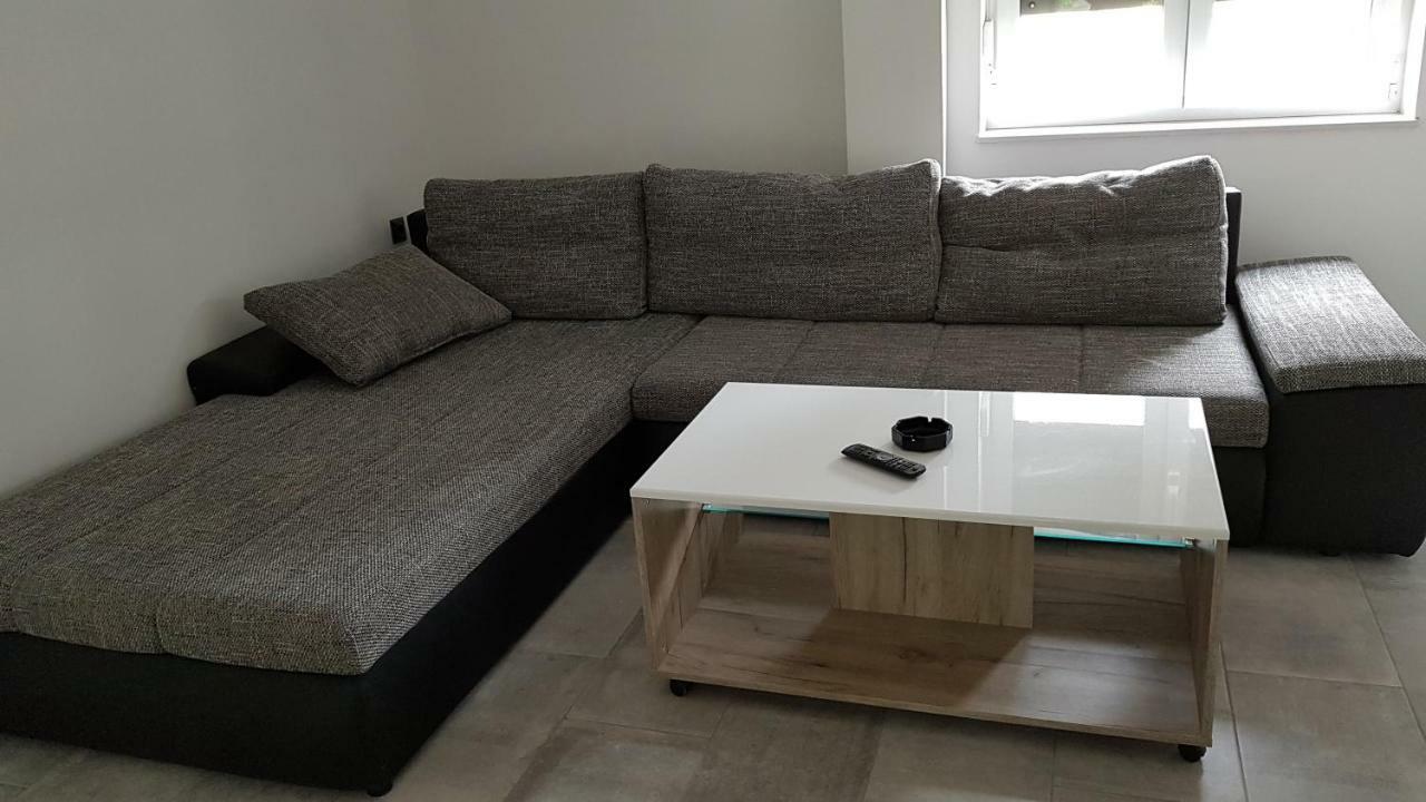 Apartments Star With Pool Биоград на Мору Екстериор снимка