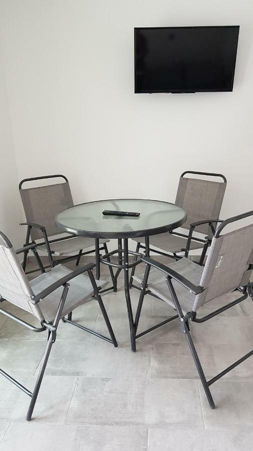 Apartments Star With Pool Биоград на Мору Екстериор снимка