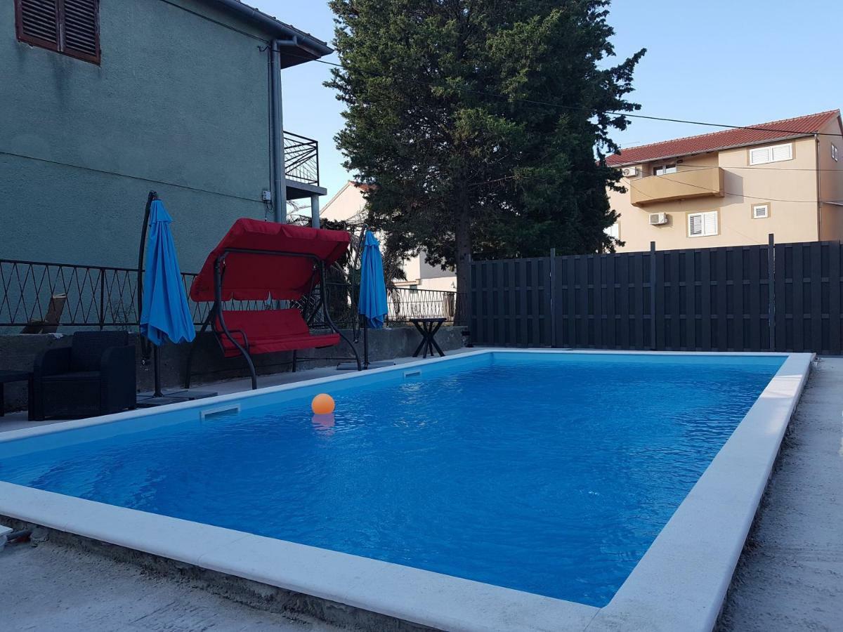 Apartments Star With Pool Биоград на Мору Екстериор снимка