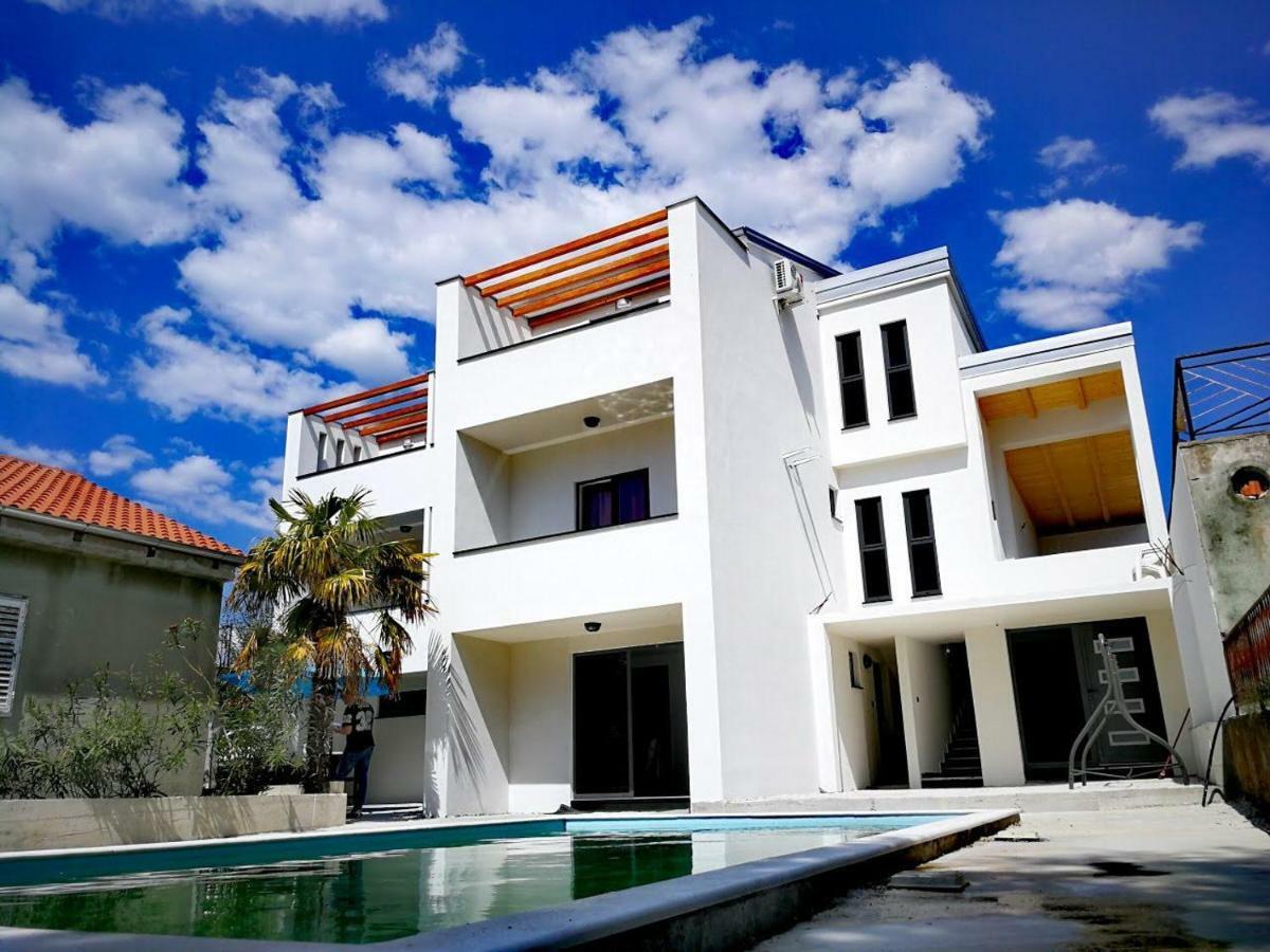 Apartments Star With Pool Биоград на Мору Екстериор снимка