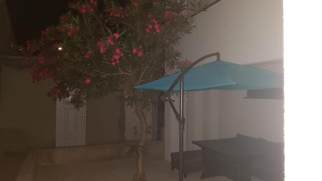 Apartments Star With Pool Биоград на Мору Екстериор снимка